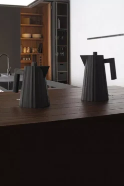 Alessi Plissé Waterkoker 1L Groen -Flinders x886x886 0006mdl06bmdl06 1b2x3300dpi1250pxl.jpg.pagespeed.ic .O4NPc5iCSg