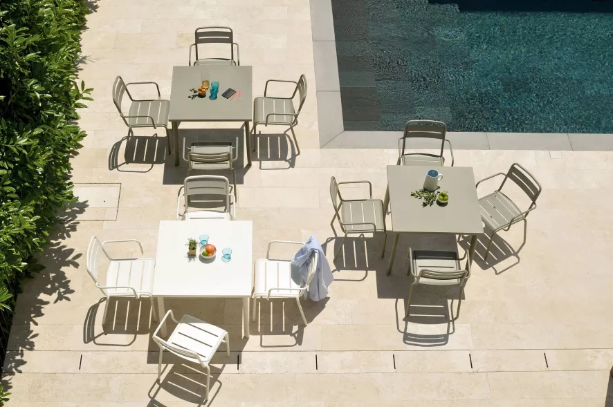 Emu Star Tuinstoel Met Armleuningen Maple Rood 13 Emu Star Tuinstoel Met Armleuningen Maple Rood - Afbeelding 11