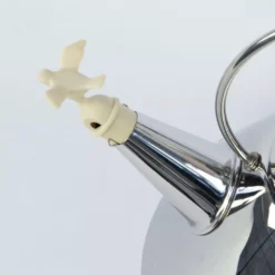 Alessi 9093 Fluitketel Wit 17 Alessi 9093 Fluitketel Wit -Flinders x886x886 alessi fluitketel detail.jpg.pagespeed.ic .nfIKsird2S