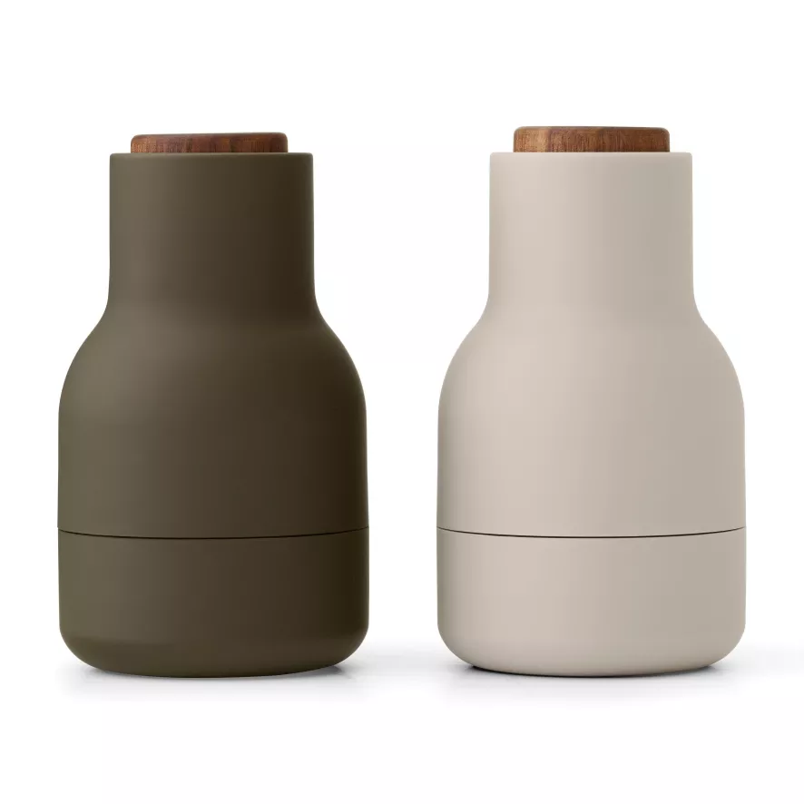 Audo Copenhagen Bottle Grinder Small Peper- En Zoutmolen Set 2 Green/Beige 3 Audo Copenhagen Bottle Grinder Small Peper- En Zoutmolen Set 2 Green/Beige