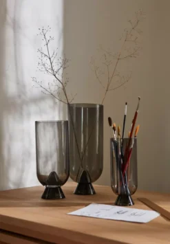 AYTM Glacies Vaas Medium Clear -Flinders x886x886 aytm glacies vaas small3.jpg.pagespeed.ic .zsyW6XrTWw 1