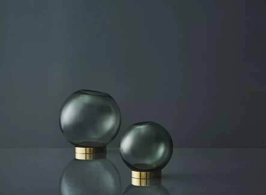 AYTM Globe Vaas 10 Amber/goud 9 AYTM Globe Vaas 10 Amber/goud - Afbeelding 7