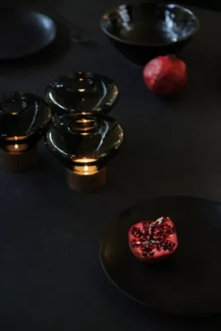 Brokis Muffins Theelicht Rookgrijs - Zwart Eiken -Flinders x886x886 brokis muffins theelichthouder14.jpg.pagespeed.ic .fcohVmmmkv 1