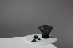 Brokis Muffins Theelicht Rookgrijs - Zwart Eiken -Flinders x886x886 brokis muffins theelichthouder24.jpg.pagespeed.ic .M2BM3l3FQv 1