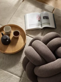 Design House Stockholm Knot Kussen 60x60 Forest Green 20 Design House Stockholm Knot Kussen 60x60 Forest Green -Flinders x886x886 design house stockholm knot kussen 60x6011.jpg.pagespeed.ic .55xQ6naLBq