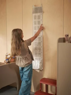 Ferm Living Abode Groeimeter Speelgoed -Flinders x886x886 ferm living abode groeimeter speelgoed1.jpg.pagespeed.ic .hJOMIkF KT