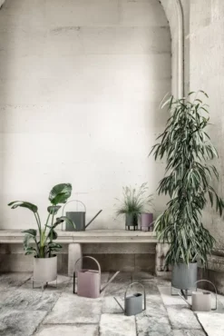 Ferm Living Bau Plantenbak Large Cashmere 20 Ferm Living Bau Plantenbak Large Cashmere -Flinders x886x886 ferm living bau gieter large1.jpg.pagespeed.ic .uUb0z0lYiS