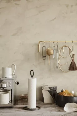 Ferm Living Curvature Keukenrolhouder Zwart/messing 12 Ferm Living Curvature Keukenrolhouder Zwart/messing -Flinders x886x886 ferm living curvature keukenrolhouder4.jpg.pagespeed.ic .vVOvYh92Wi