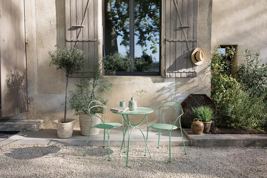 Fermob Airloop Tuintafel Ø 60cm Honey 7 Fermob Airloop Tuintafel Ø 60cm Honey - Afbeelding 5