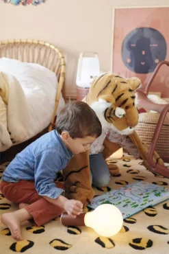 Fermob Luxembourg Schommelstoel Frosted Lemon 31 Fermob Luxembourg Schommelstoel Frosted Lemon -Flinders x886x886 fermob aplo h24 tafellamp led21.jpg.pagespeed.ic .pOwILR Lcd