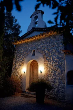 Fermob Mooon! Wandlamp LED Black Cherry -Flinders x886x886 fermob mooon wandlamp10.jpg.pagespeed.ic .qvlsigy0s