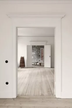 Frama Sutoa Ladekast Walnoot -Flinders x886x886 frama sutoa kast5.jpg.pagespeed.ic .MeEZk8kcz8