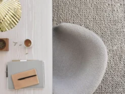 Gubi Bat Eetkamersstoel Gestof. Zwart Dedar Melville 023 -Flinders x886x886 gubi bat eetkamerstoel gestoffeerd zwart onderstel20.jpg.pagespeed.ic .M6tQc6BOjU