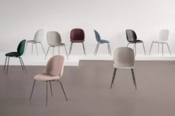 Gubi Beetle Stoel Met Naturel Eiken Onderstel, Alabaster White -Flinders x886x886 gubi beetle stoel met gerookt eiken onderstel3.jpg.pagespeed.ic .K4fxw27OKL 1