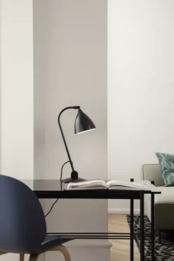 Gubi Beetle Stoel Met Naturel Eiken Onderstel, Alabaster White -Flinders x886x886 gubi beetle stoel met naturel eiken onderstel11.jpg.pagespeed.ic .kRq5Oloymj