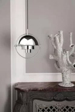 Gubi Multi-Lite Hanglamp Large Ø36 Messing/midnight Blue 33 Gubi Multi-Lite Hanglamp Large Ø36 Messing/midnight Blue -Flinders x886x886 gubi multi lite hanglamp11.jpg.pagespeed.ic .EKTprQIsjf