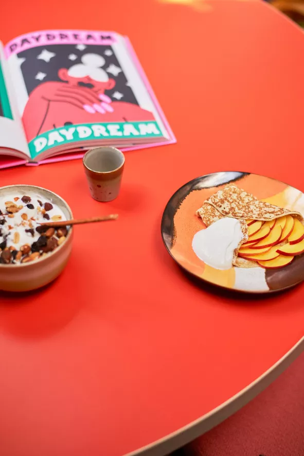 HKliving 70's Ceramic Ontbijtbord Set Van 2 Ø22 Mist 4 HKliving 70's Ceramic Ontbijtbord Set Van 2 Ø22 Mist - Afbeelding 2