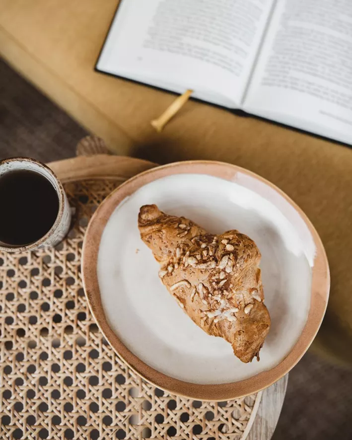 HKliving 70's Ceramic Ontbijtbord Set Van 2 Ø22 Mist 6 HKliving 70's Ceramic Ontbijtbord Set Van 2 Ø22 Mist - Afbeelding 4