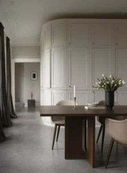 Audo Copenhagen Duca Kandelaar Olijfgroen -Flinders x886x886 menu duca kaarsenstandaard20.jpg.pagespeed.ic .j4 CHuVxKe