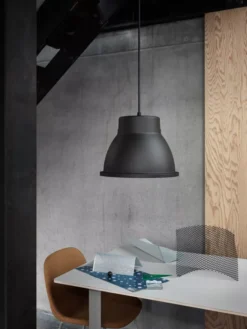 Muuto 70/70 Bureau 170x85 Grijs -Flinders x886x886 muuto fiber side tube gestoffeerde stoel5.jpg.pagespeed.ic . BQFNyuHZG