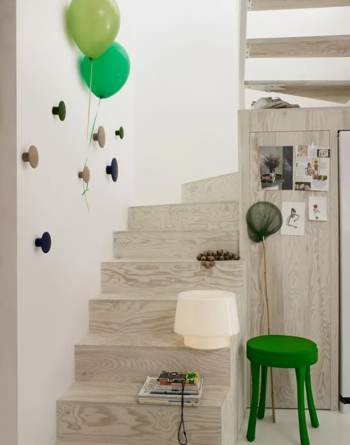 Muuto The Dots Haak Ø9 Bruin Groen 4 Muuto The Dots Haak Ø9 Bruin Groen - Afbeelding 2