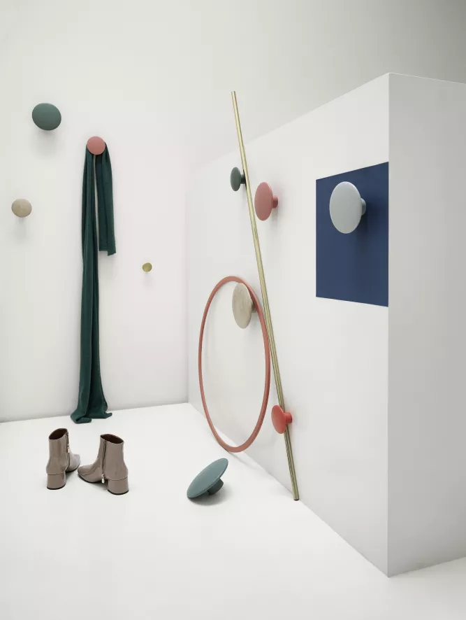 Muuto The Dots Haak Ø9 Bruin Groen 11 Muuto The Dots Haak Ø9 Bruin Groen - Afbeelding 9
