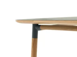 Normann Copenhagen Form Table Tafel Wit 120x120 -Flinders x886x886 normann form table 120 oak sfeer3.jpg.pagespeed.ic .9IF UGNiC9