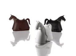 Magis Rocky Schommelpaard Wit 10 Magis Rocky Schommelpaard Wit -Flinders x886x886 rocky schommelpaard4.jpg.pagespeed.ic .cVP0B7nEgT