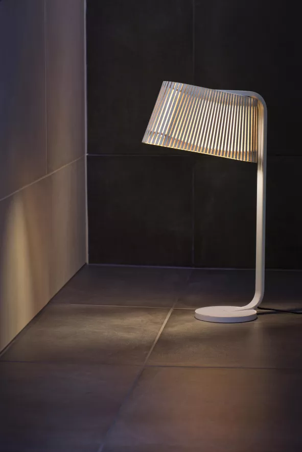 Secto Design Owalo 7020 Tafellamp LED Naturel Berk 15 Secto Design Owalo 7020 Tafellamp LED Naturel Berk - Afbeelding 13