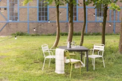 Emu Star Tuinstoel Met Armleuningen Maple Rood 37 Emu Star Tuinstoel Met Armleuningen Maple Rood -Flinders x886x886 seletti bella vista sfeer 2.jpg.pagespeed.ic .6NfJ74LJ2R