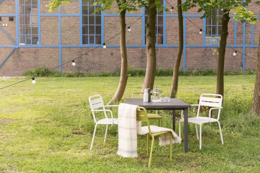 Emu Star Tuinstoel Met Armleuningen Maple Rood 18 Emu Star Tuinstoel Met Armleuningen Maple Rood - Afbeelding 16