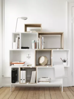 Muuto Stacked 2.0 Kast Met Backboard Medium Eiken 24 Muuto Stacked 2.0 Kast Met Backboard Medium Eiken -Flinders x886x886 stacked 2 0 kast small open21.jpg.pagespeed.ic .qoCaLTKigs