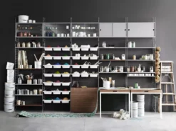 String Furniture Vitrinekast 78 X 30 X 42 Cm Grijs -Flinders x886x886 string display cabinet sfeer.jpg.pagespeed.ic .ULIldvW5A8